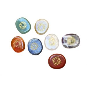 Lot de 7 pierres chakras gravées occizen